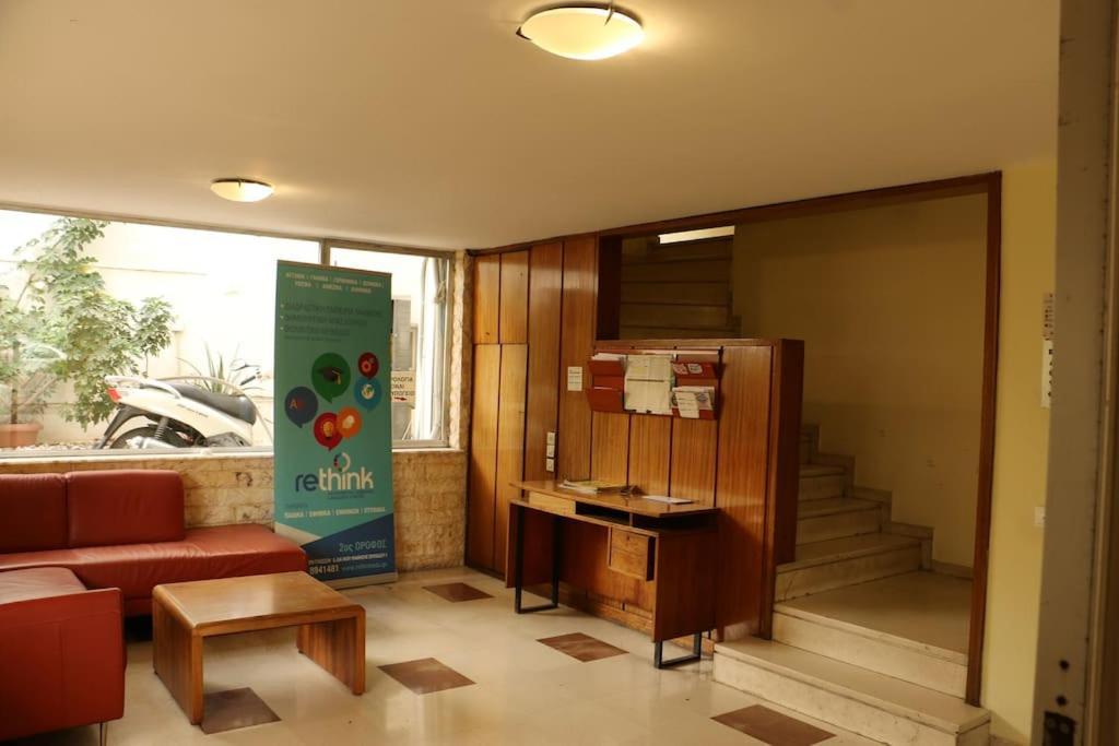 شقة Glyfada Path Of Poets أثينا المظهر الخارجي الصورة